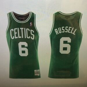 😘Bill Russell Green Stitched Jersey😊